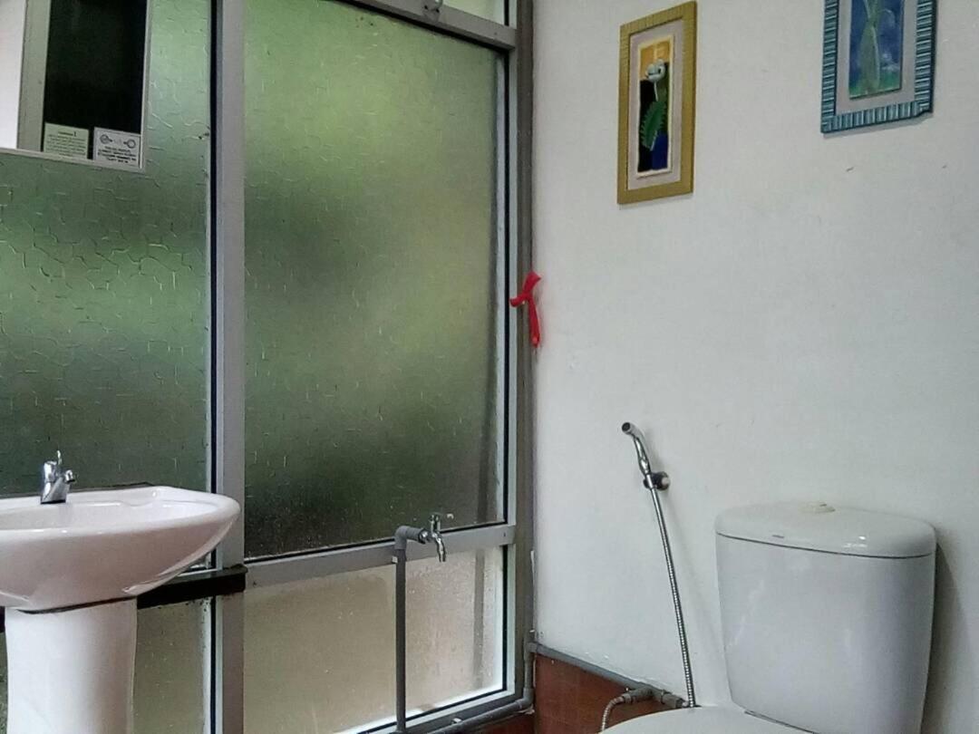 J Residence Kampong Kundassan 객실 사진