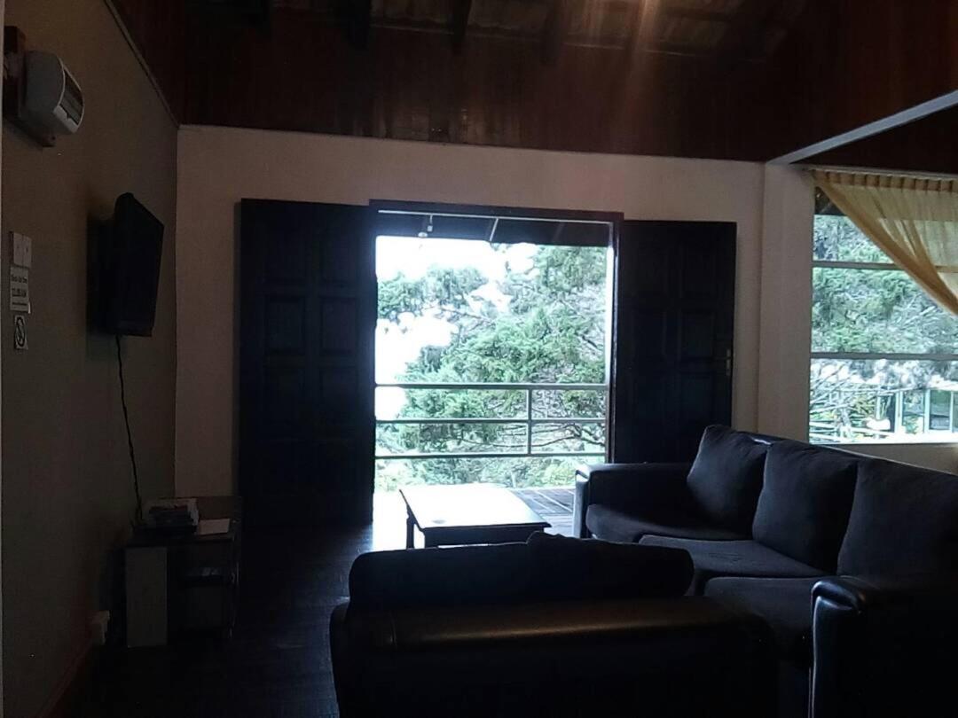 J Residence Kampong Kundassan 객실 사진