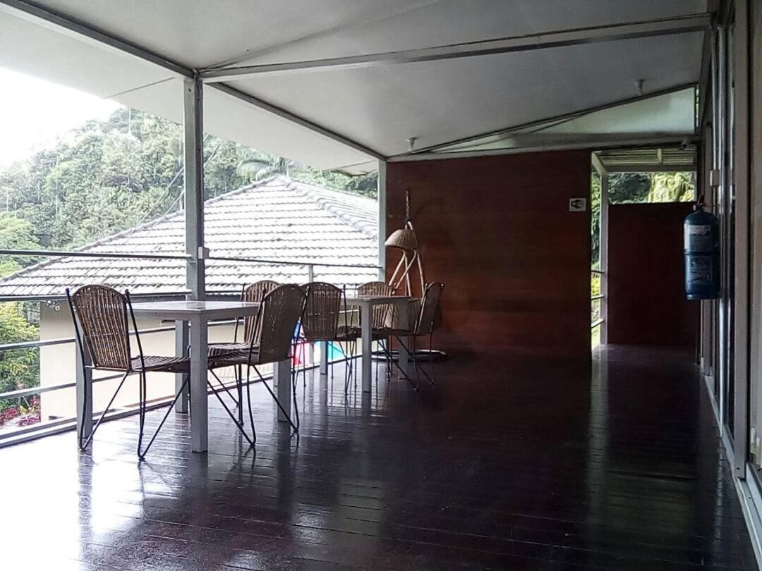 J Residence Kampong Kundassan 객실 사진