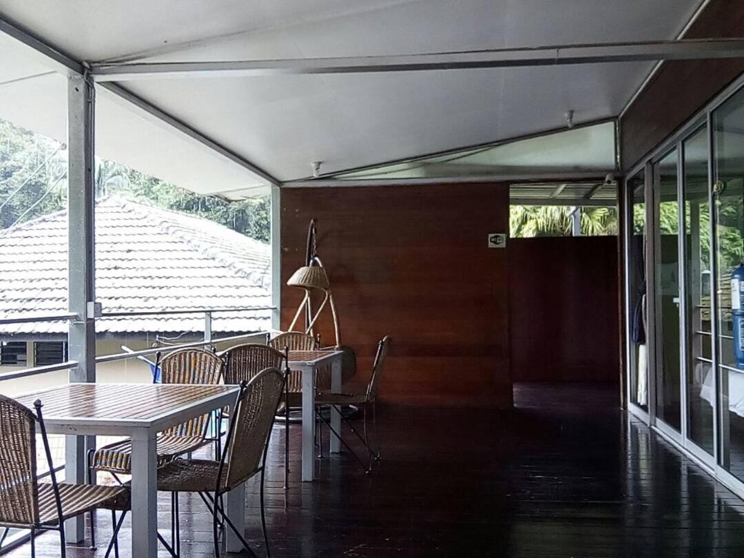 J Residence Kampong Kundassan 객실 사진