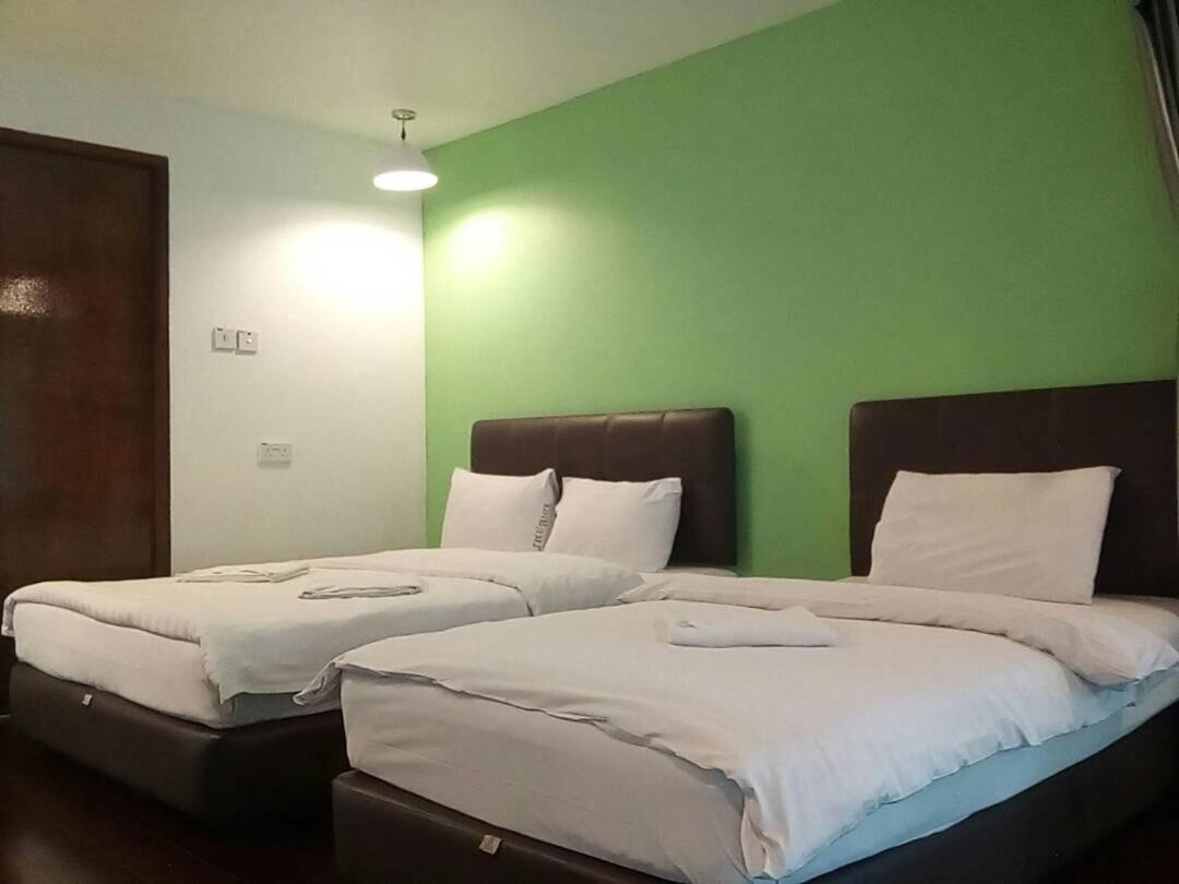 J Residence Kampong Kundassan 객실 사진